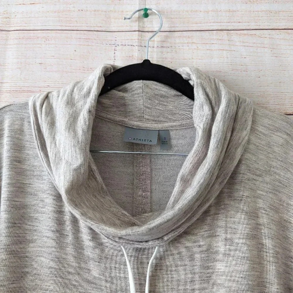 Athleta Cowl Neck Sweatshirt Women's Size Small S Oatmeal Kangaroo Pocket - Picture 6 of 13